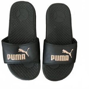 Puma Black Slide Sandals Comfort Style Textured Footbed Logo Print Size 6 Womens